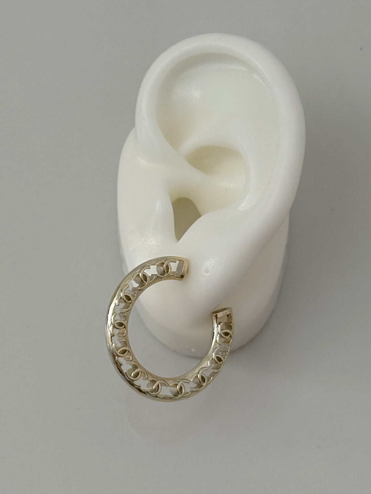 Dainty Hoops