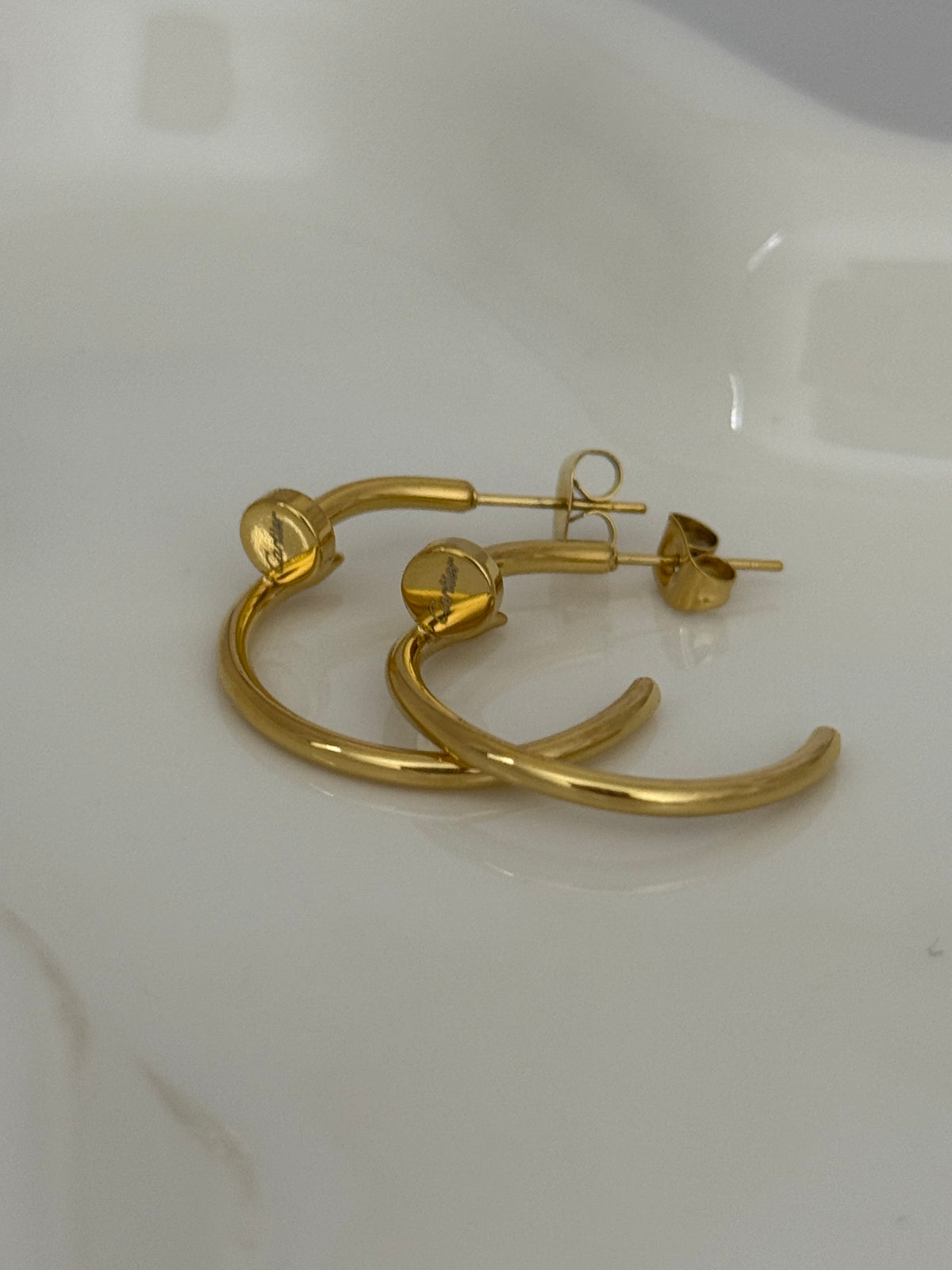 Nail Hoops