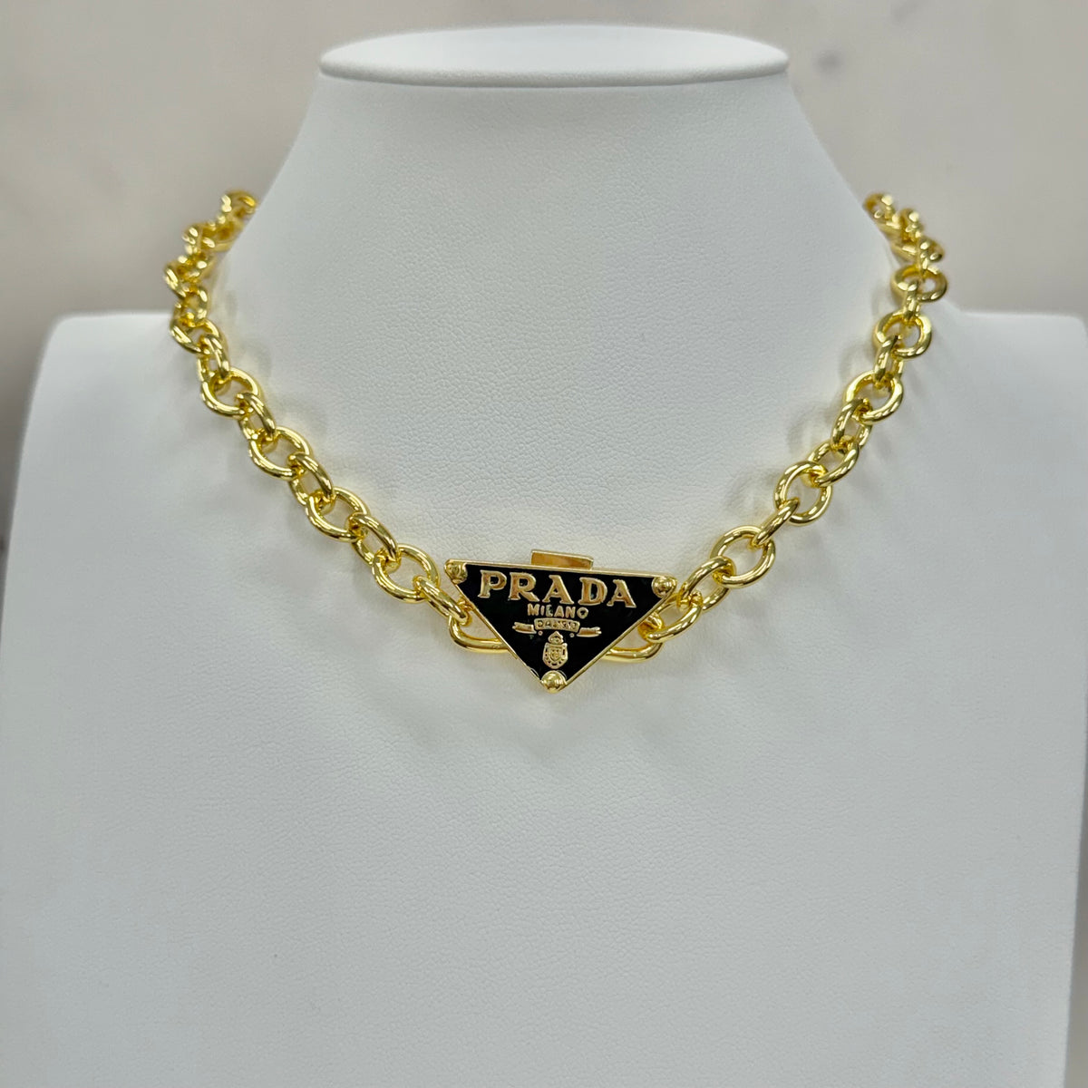 Triangle Choker