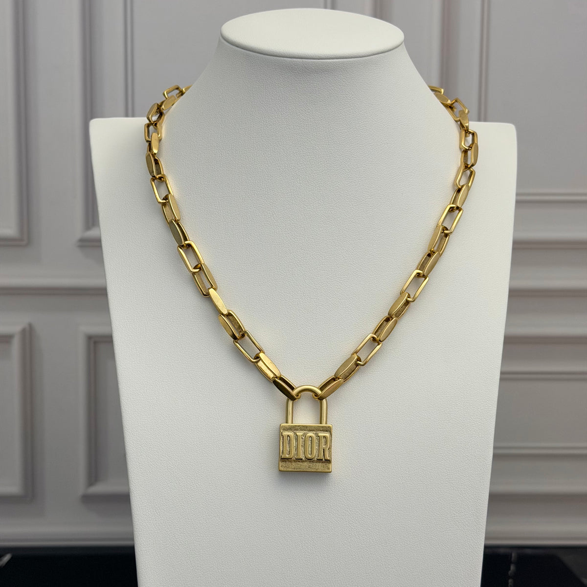 Dory Lock Necklace