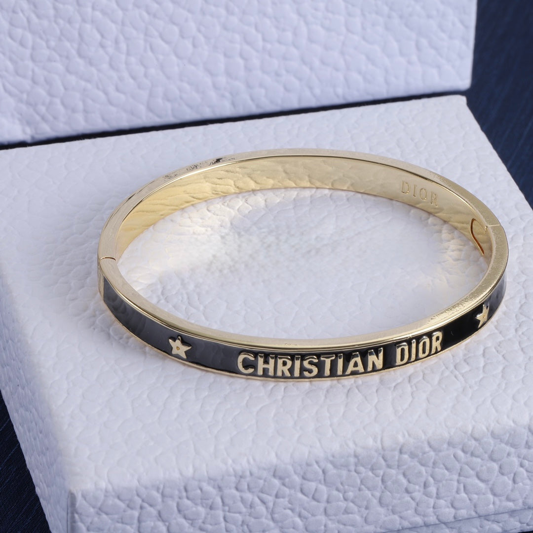 Cd Bangle