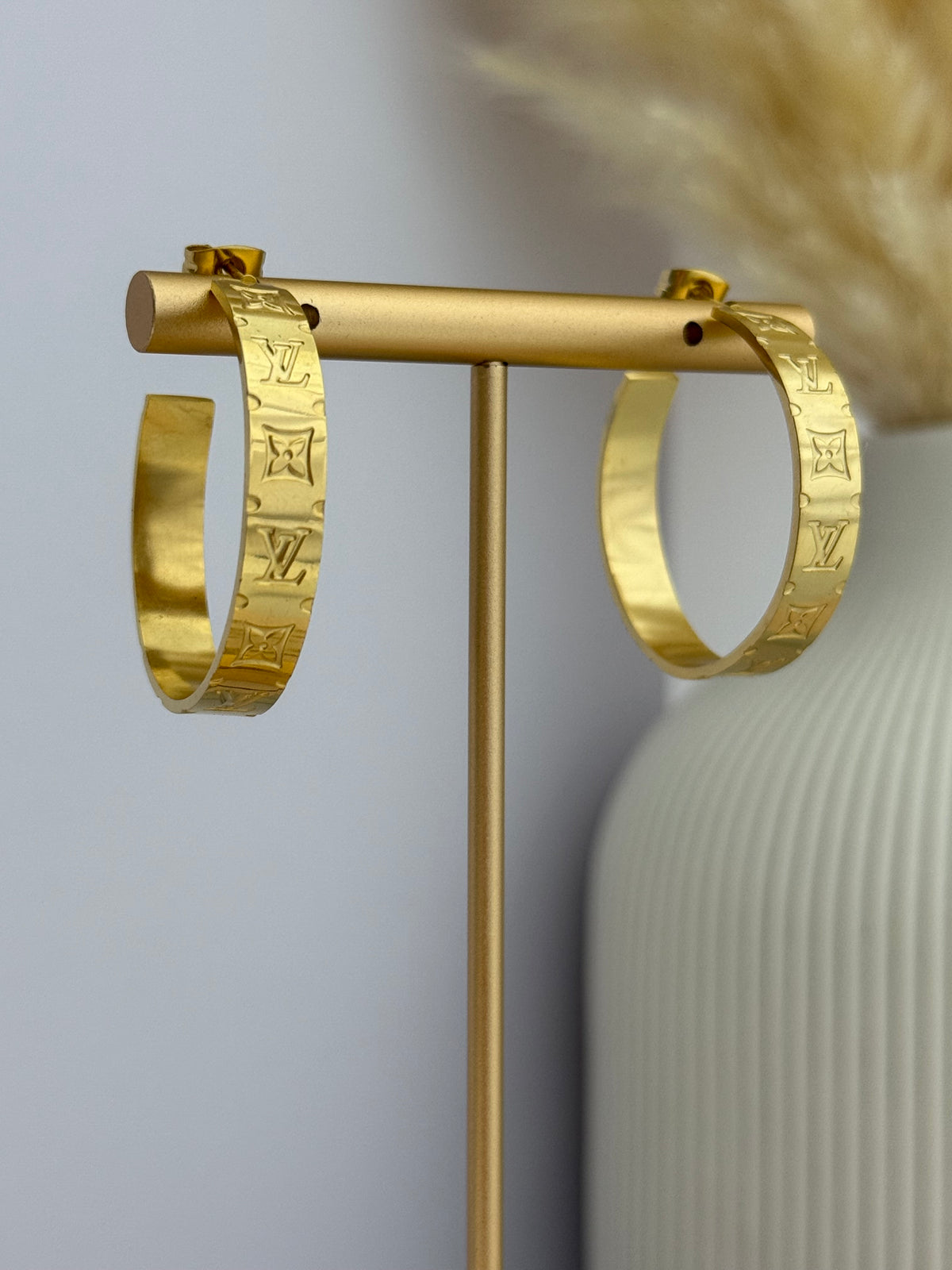 Luvi Medium Hoop