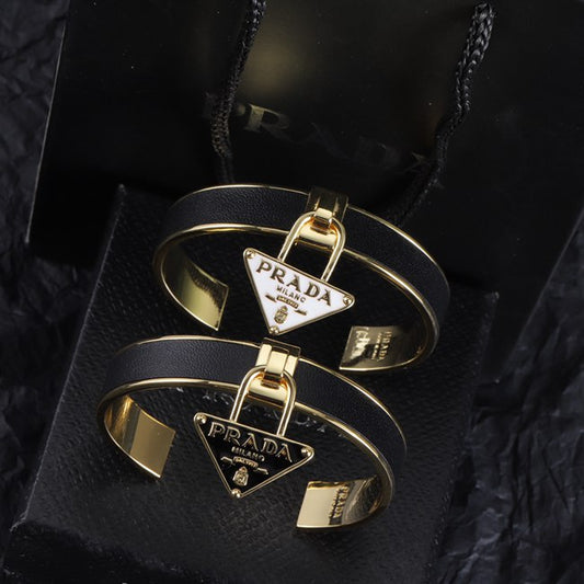 Triangle Bracelet