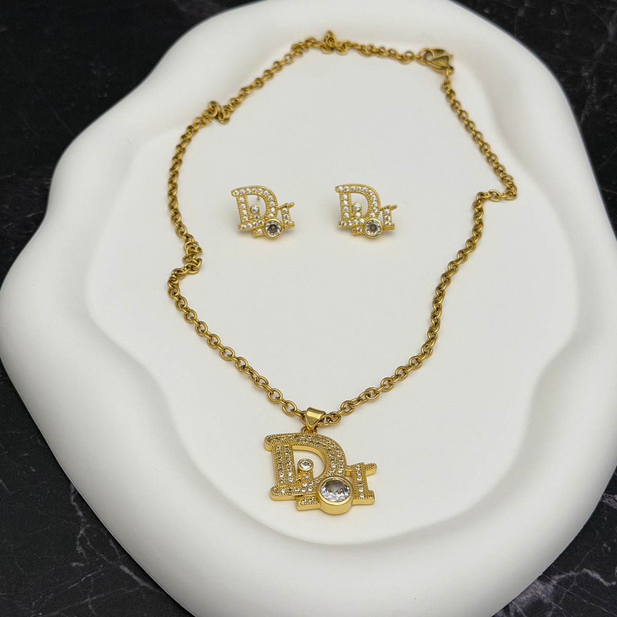 Dinora Set