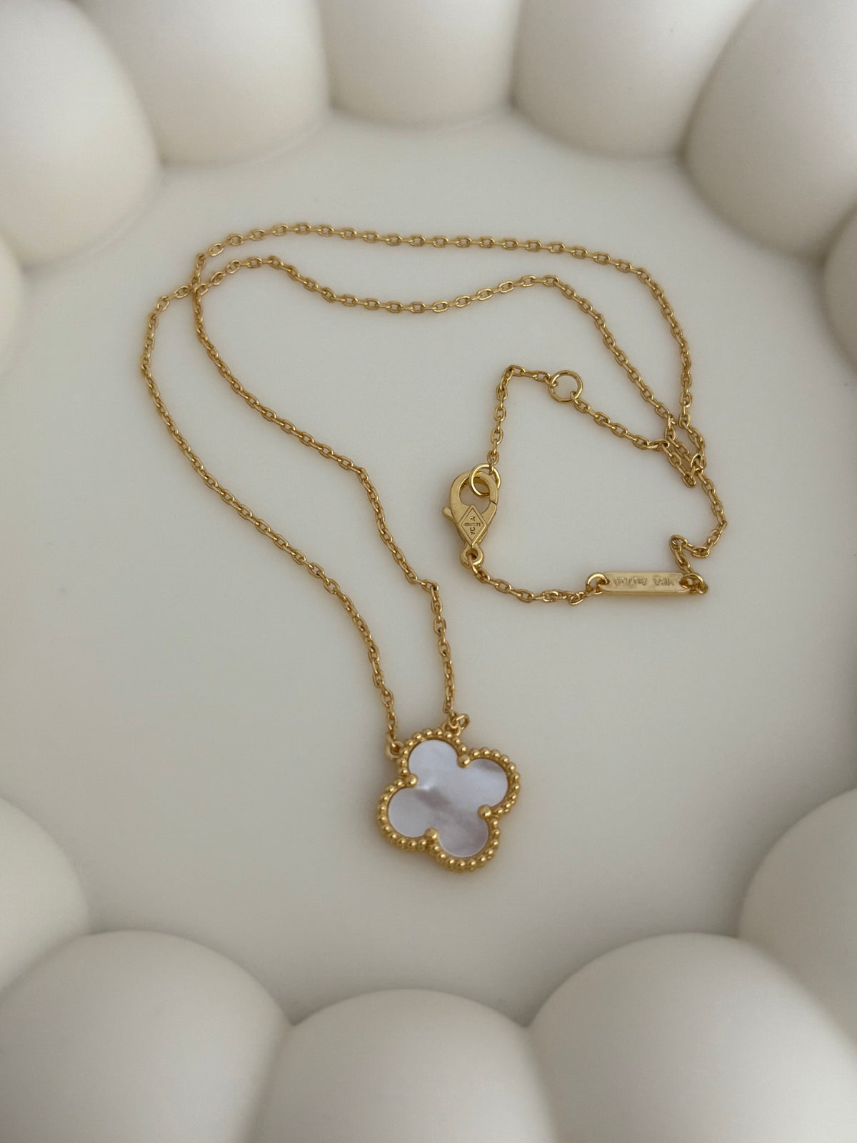 White Pearl Clover Necklace