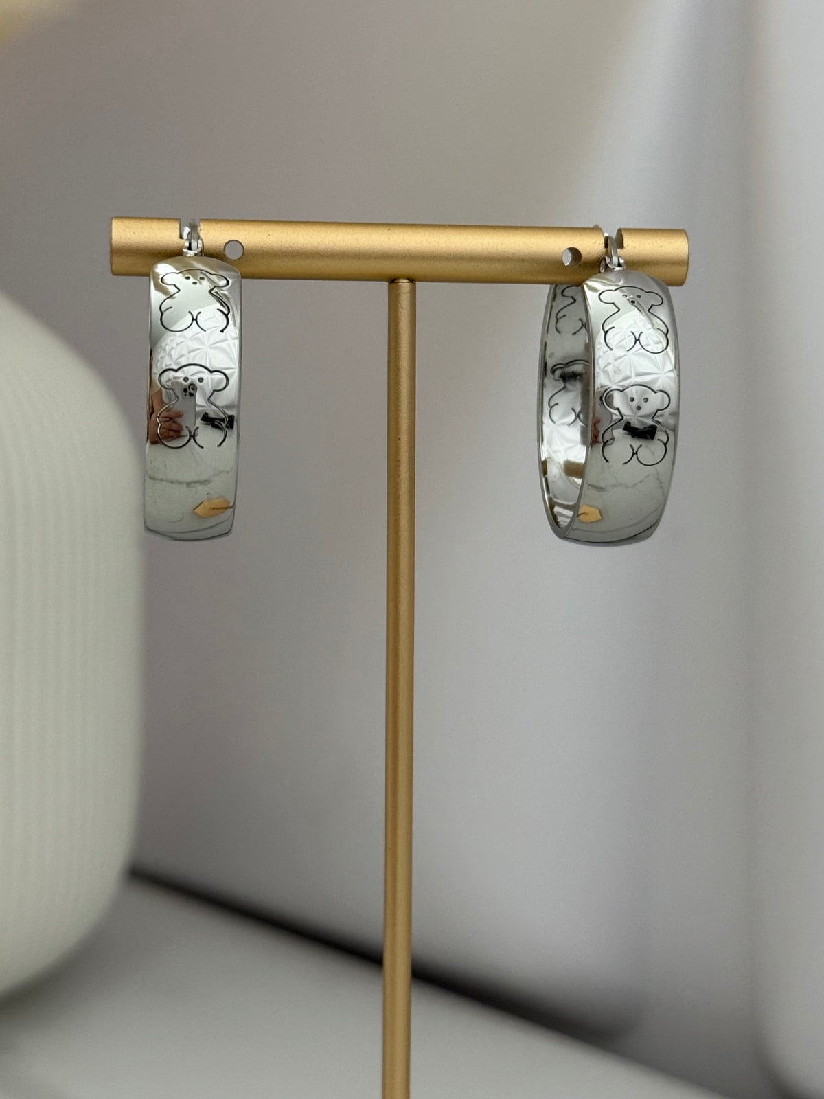 Osito Silver Hoops