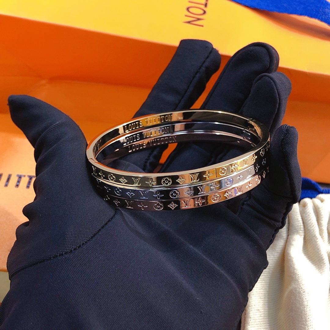 lv bracelet